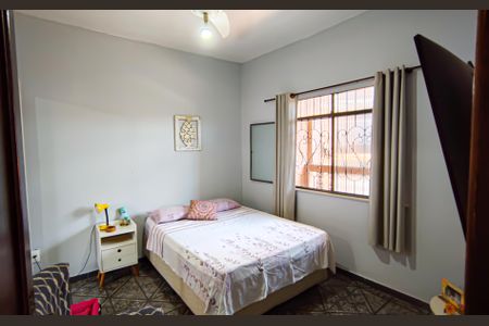 Casa à venda com 230m², 3 quartos e 1 vagaQuarto 2