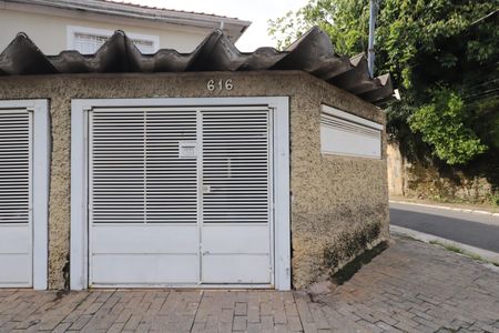 Casa para alugar com 150m², 2 quartos e 1 vagaFachada