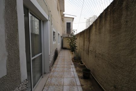 Casa para alugar com 150m², 2 quartos e 1 vagaQuintal