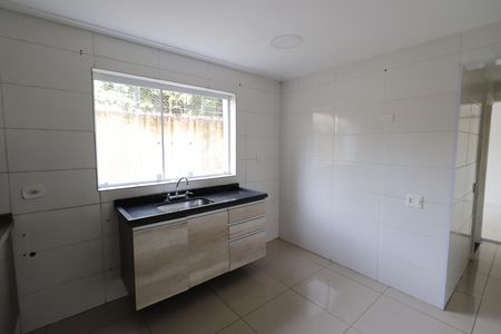 Casa para alugar com 150m², 2 quartos e 1 vagaCozinha