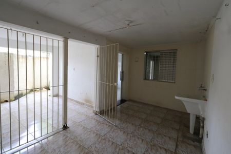 Casa para alugar com 150m², 2 quartos e 1 vagaÁrea de Serviço