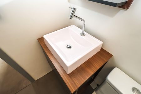 Casa de condomínio à venda com 192m², 5 quartos e 3 vagasCasa 5 - Banheiro