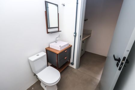 Casa de condomínio à venda com 192m², 5 quartos e 3 vagasCasa 4 - Banheiro