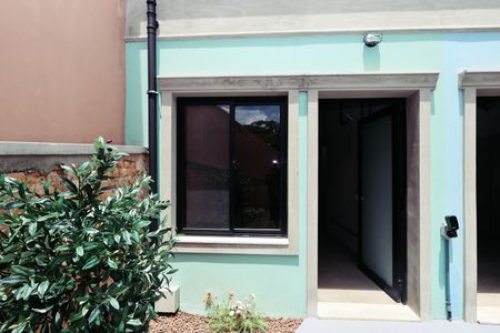 Casa de condomínio à venda com 192m², 5 quartos e 3 vagasCasa 4 - Fachada