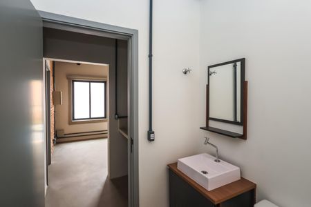 Casa de condomínio à venda com 192m², 5 quartos e 3 vagasCasa 5 - Banheiro