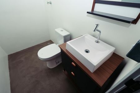 Casa de condomínio à venda com 192m², 5 quartos e 3 vagasCasa 2 - Banheiro