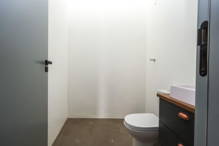 Casa de condomínio à venda com 192m², 5 quartos e 3 vagasCasa 4 - Banheiro