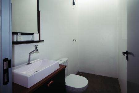 Casa de condomínio à venda com 192m², 5 quartos e 3 vagasCasa 1 - Banheiro