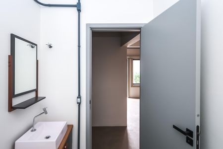 Casa de condomínio à venda com 192m², 5 quartos e 3 vagasCasa 4 - Banheiro