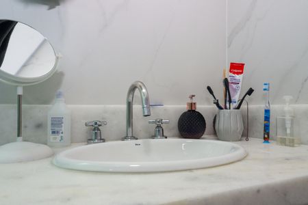 Apartamento à venda com 98m², 3 quartos e 2 vagasBanheiro da Suíte 1