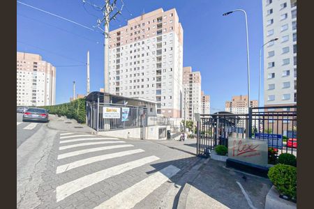 Apartamento para alugar com 46m², 2 quartos e 1 vaga Apartamento para alugar com 46m², 2 quartos e 1 vagaFachada