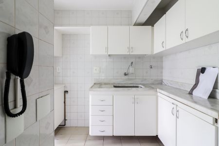 Apartamento para alugar com 60m², 2 quartos e 1 vaga Apartamento para alugar com 60m², 2 quartos e 1 vagaCozinha e Área de Serviço