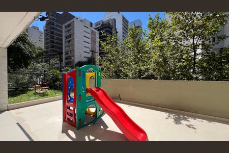 Apartamento à venda com 291m², 3 quartos e 2 vagasPlayground