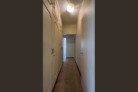 Apartamento à venda com 291m², 3 quartos e 2 vagasCorredor