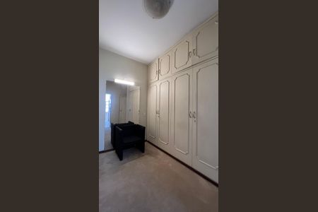 Apartamento à venda com 291m², 3 quartos e 2 vagasCloset da suíte
