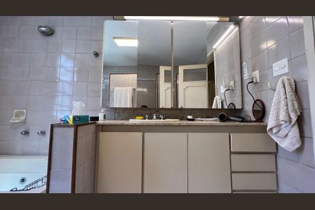 Apartamento à venda com 291m², 3 quartos e 2 vagasCozinha