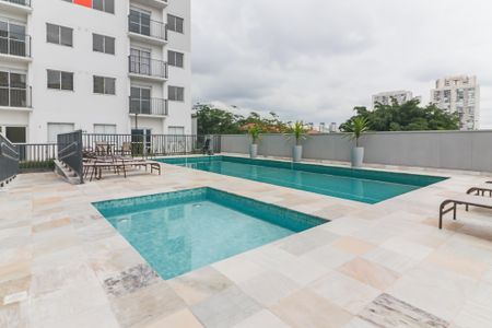 Apartamento para alugar com 34m², 2 quartos e sem vagaÁrea comum - Piscina