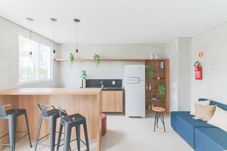 Apartamento para alugar com 34m², 2 quartos e sem vagaÁrea comum - Salão de festas