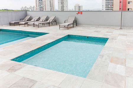 Apartamento para alugar com 34m², 2 quartos e sem vagaÁrea comum - Piscina