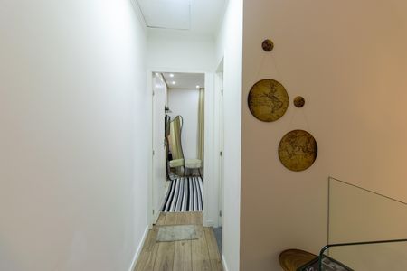 Casa de condomínio para alugar com 92m², 2 quartos e 2 vagas Casa de condomínio para alugar com 92m², 2 quartos e 2 vagasCorredor