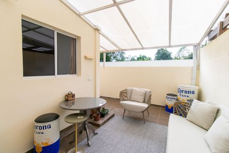 Casa de condomínio para alugar com 92m², 2 quartos e 2 vagas Casa de condomínio para alugar com 92m², 2 quartos e 2 vagasQuintal