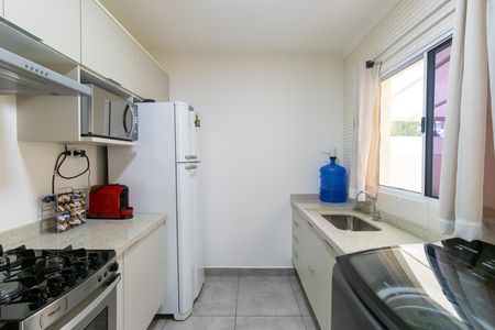Casa de condomínio para alugar com 92m², 2 quartos e 2 vagas Casa de condomínio para alugar com 92m², 2 quartos e 2 vagasCozinha