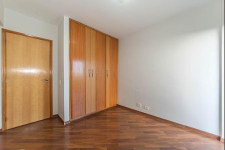 Apartamento à venda com 107m², 3 quartos e 2 vagasQuarto 2
