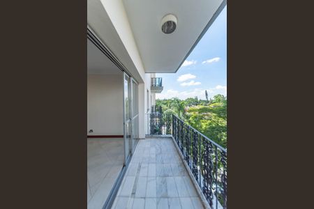 Apartamento à venda com 107m², 3 quartos e 2 vagasVaranda