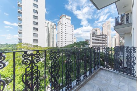 Apartamento à venda com 107m², 3 quartos e 2 vagasVaranda da Suíte