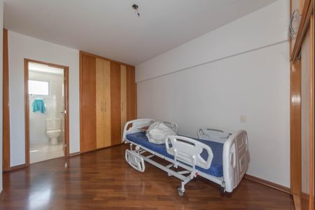 Apartamento à venda com 107m², 3 quartos e 2 vagasSuíte