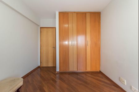 Apartamento à venda com 107m², 3 quartos e 2 vagasQuarto 2