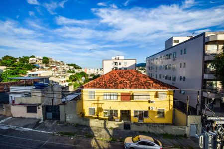 Apartamento à venda com 74m², 2 quartos e 1 vaga Apartamento à venda com 74m², 2 quartos e 1 vagaVista do Quarto 2