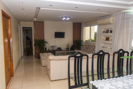 Apartamento à venda com 193m², 4 quartos e 3 vagasSala