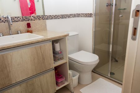 Apartamento à venda com 193m², 4 quartos e 3 vagasBanheiro da Suíte 2