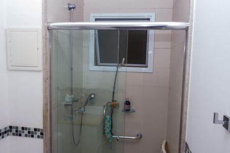 Apartamento à venda com 193m², 4 quartos e 3 vagasBanheiro da Suíte 1