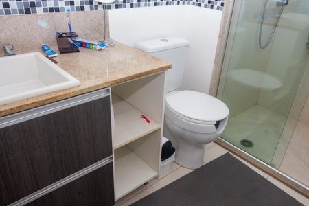 Apartamento à venda com 193m², 4 quartos e 3 vagasBanheiro da Suíte 1