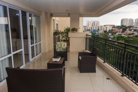 Apartamento à venda com 193m², 4 quartos e 3 vagasVaranda da Sala