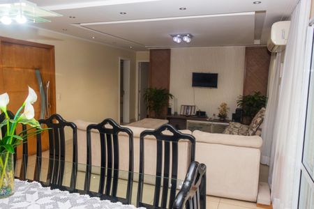 Apartamento à venda com 193m², 4 quartos e 3 vagasSala