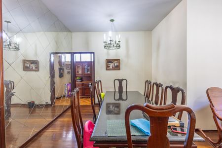 Apartamento à venda com 130m², 3 quartos e 2 vagas Apartamento à venda com 130m², 3 quartos e 2 vagasSala