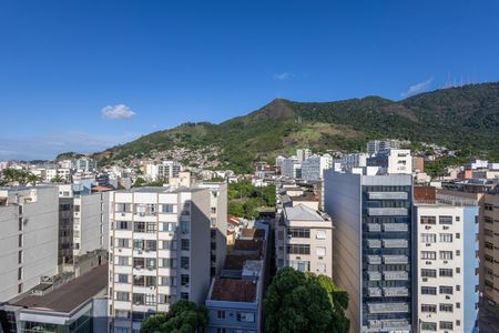 Apartamento à venda com 130m², 3 quartos e 2 vagas Apartamento à venda com 130m², 3 quartos e 2 vagasQuarto 2 Vista