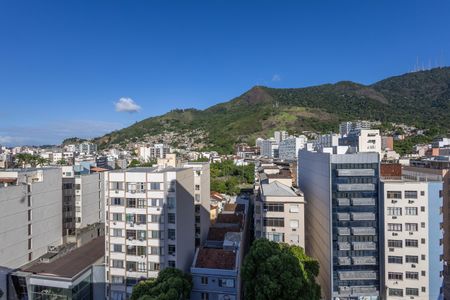 Apartamento à venda com 130m², 3 quartos e 2 vagas Apartamento à venda com 130m², 3 quartos e 2 vagasQuarto 1 Vista