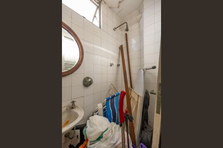 Apartamento à venda com 130m², 3 quartos e 2 vagas Apartamento à venda com 130m², 3 quartos e 2 vagasBanheiro de Serviço