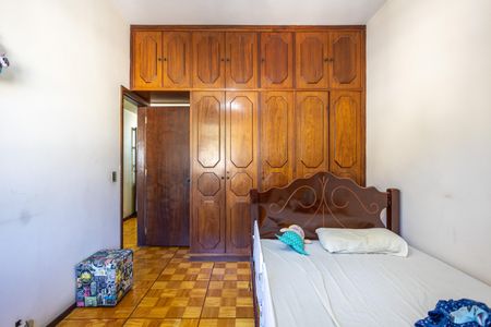 Apartamento à venda com 130m², 3 quartos e 2 vagas Apartamento à venda com 130m², 3 quartos e 2 vagasQuarto 2