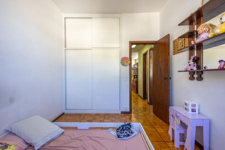 Apartamento à venda com 130m², 3 quartos e 2 vagas Apartamento à venda com 130m², 3 quartos e 2 vagasQuarto 1