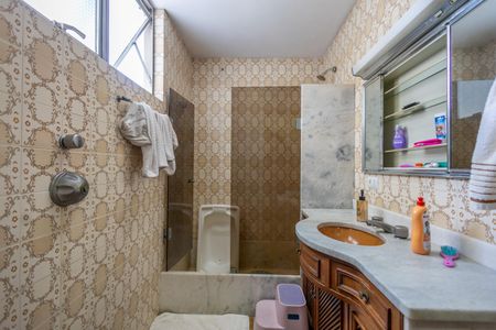 Apartamento à venda com 130m², 3 quartos e 2 vagas Apartamento à venda com 130m², 3 quartos e 2 vagasBanheiro Social