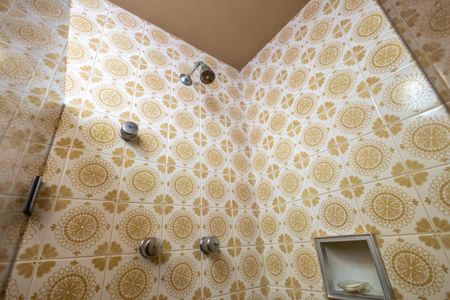 Apartamento à venda com 130m², 3 quartos e 2 vagas Apartamento à venda com 130m², 3 quartos e 2 vagasBanheiro Suite