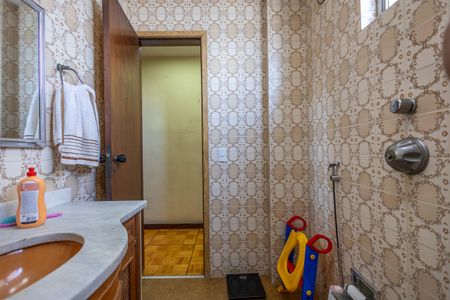 Apartamento à venda com 130m², 3 quartos e 2 vagas Apartamento à venda com 130m², 3 quartos e 2 vagasBanheiro Social