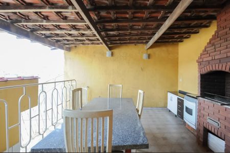 Casa à venda com 233m², 3 quartos e 2 vagasChurrasqueira