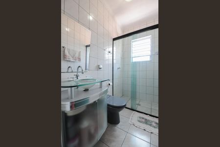 Casa à venda com 233m², 3 quartos e 2 vagasBanheiro Social