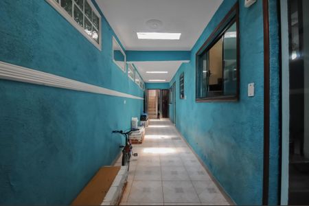 Casa à venda com 233m², 3 quartos e 2 vagasQuintal - piso térreo